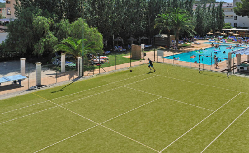 Hotel santa ponsa playa tennis court