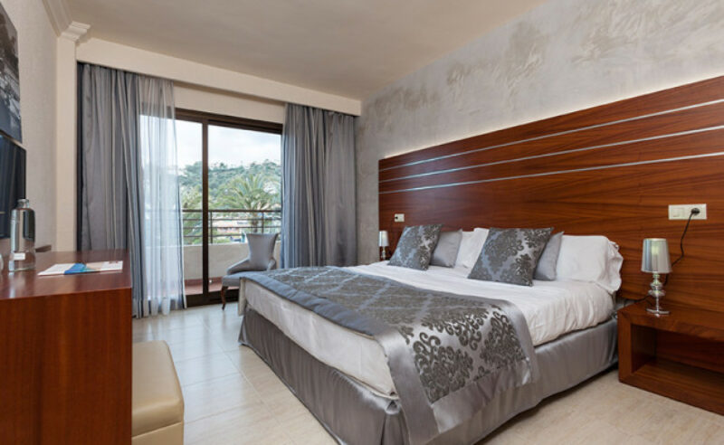 Rey Don Jaime Superior Double Room