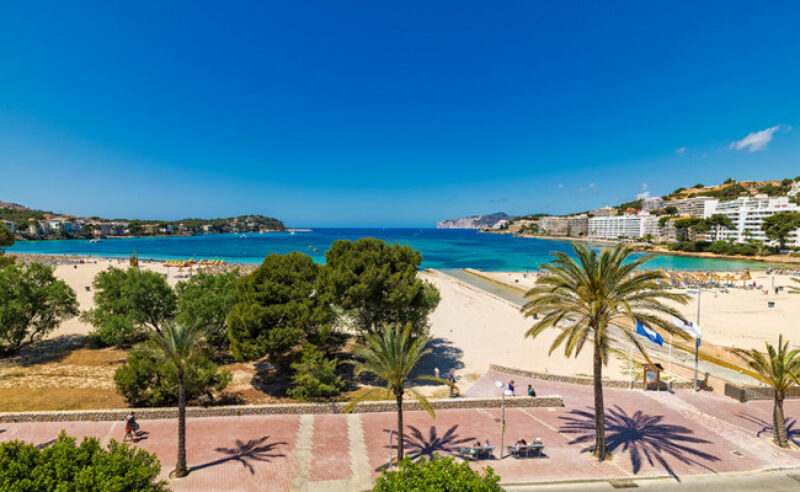 Casa Del Mar Piscina beach view